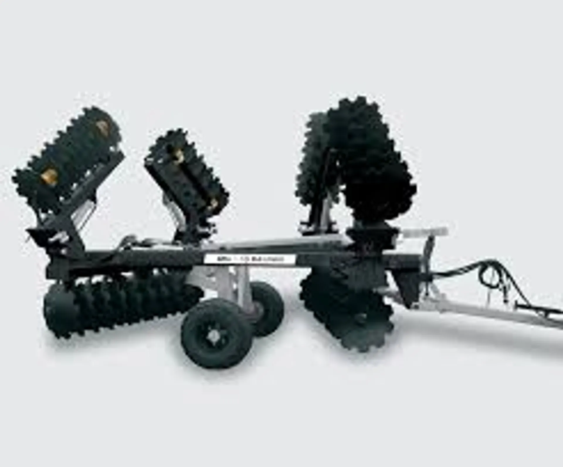 Implementos de Alta Potencia - Maquinaria Especializada para Preparación de Suelo