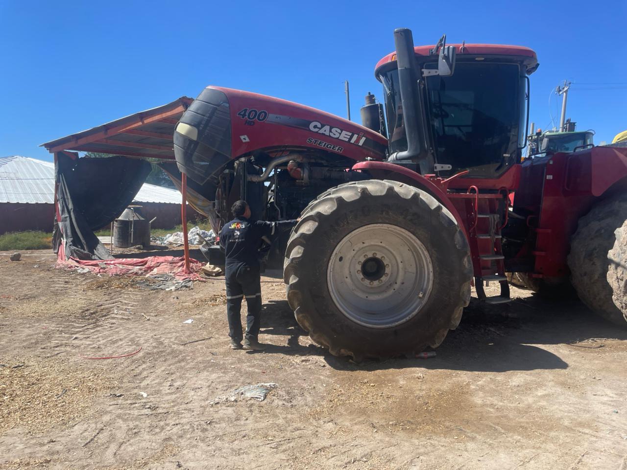 Reparación especializada de sistema hidráulico en implemento agrícola