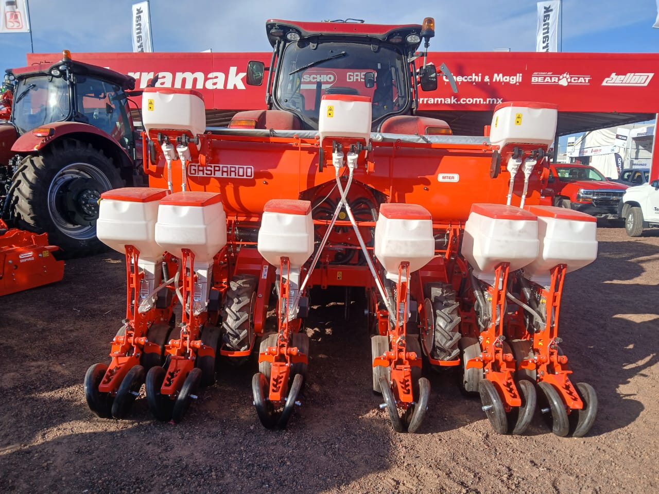 Cosechadora de forraje Terramak en operación de ensilaje