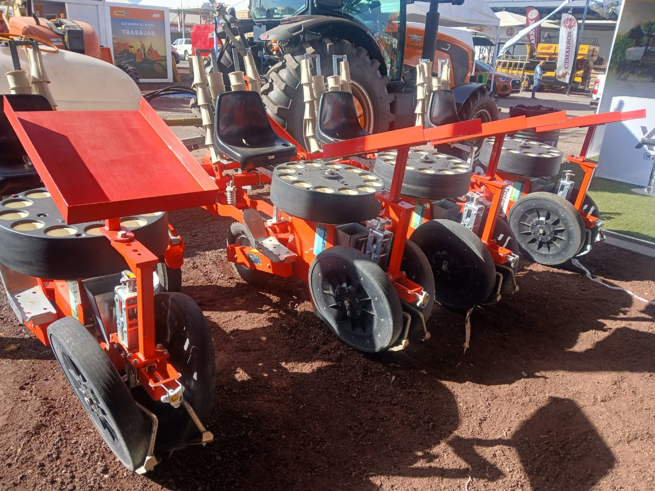 Segadora de tambores Terramak cortando forraje en pradera